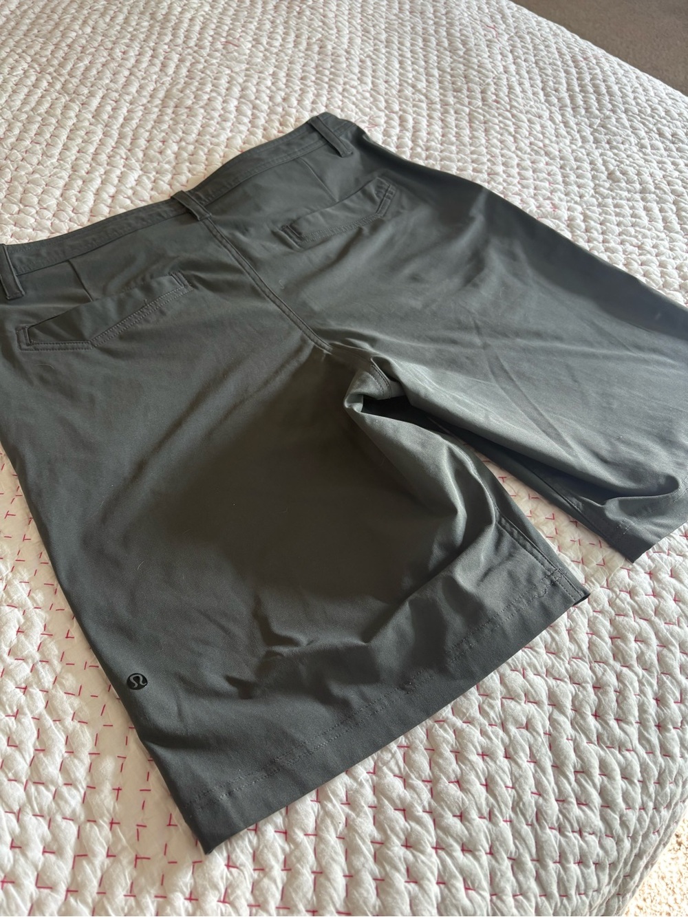 Lululemen Men's Black Performance Shorts- Five pockets - Picture 6 of 8